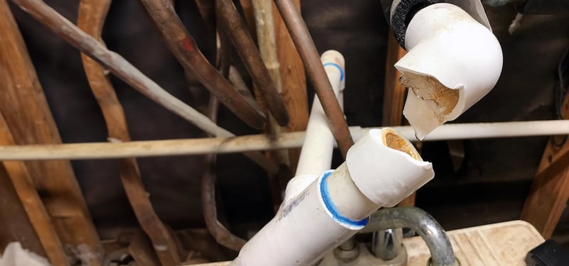 frozen pipes damage restoration company Chicago